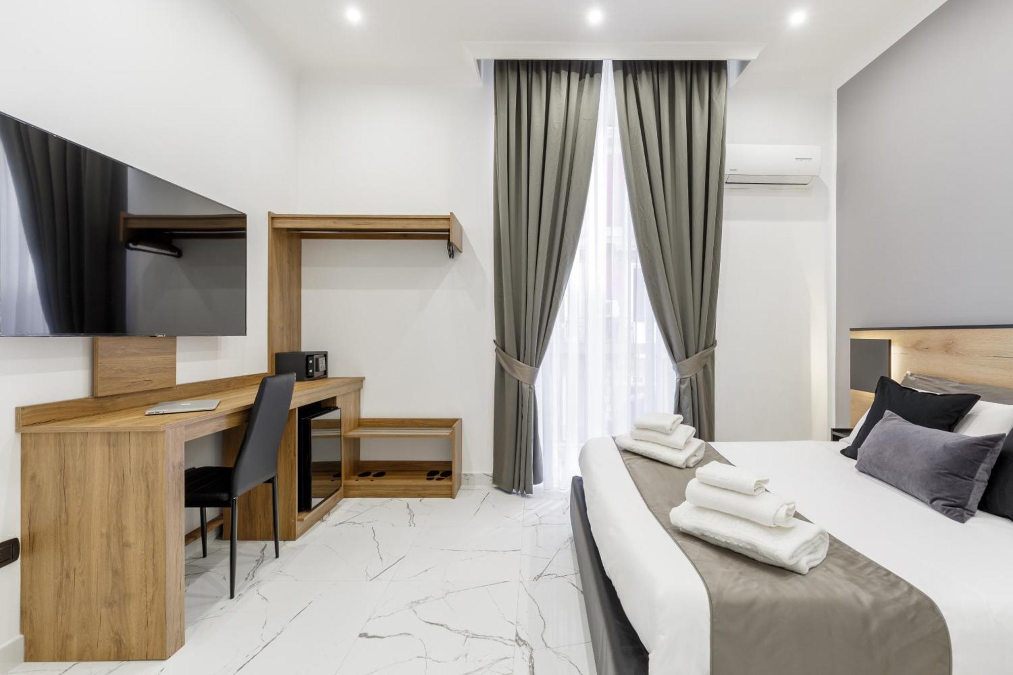 Double Room Mountain View
