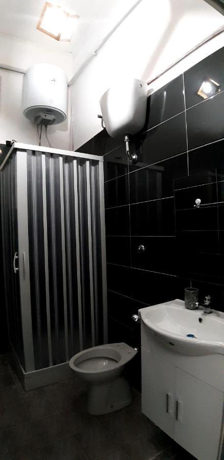 Camera Singola con Bagno Privato