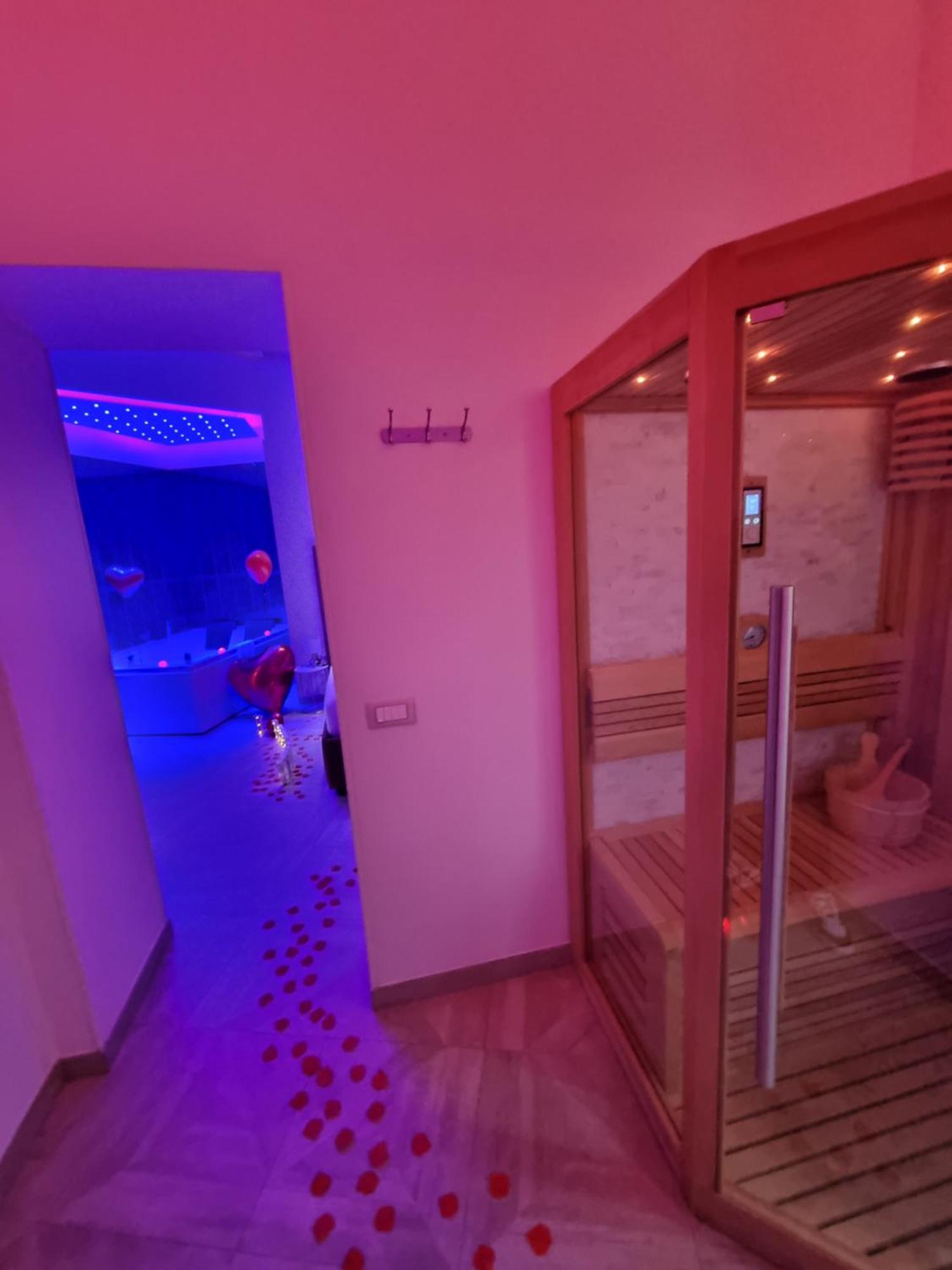 King Room Spa Bath