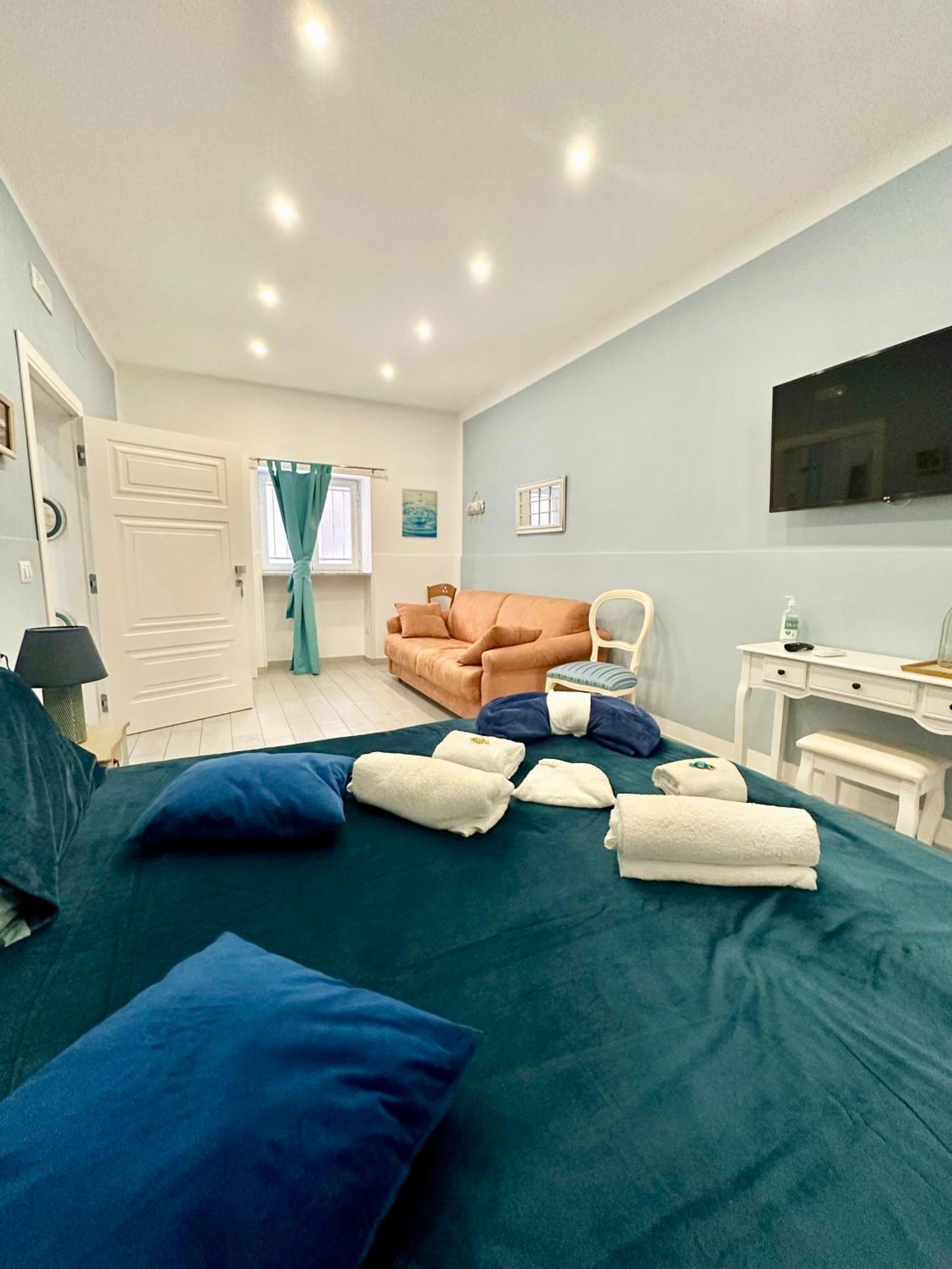Quadruple Room Private Bathroom