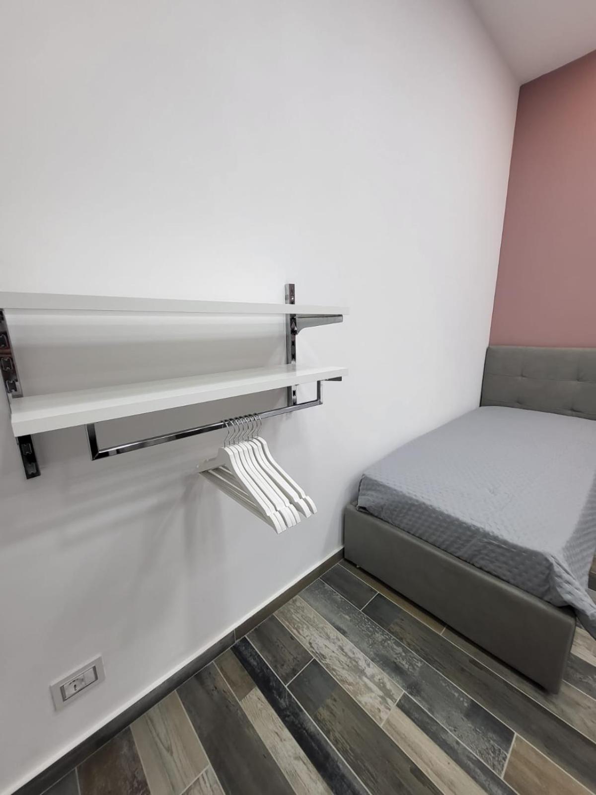 One-Bedroom House,1544966956:JPEG