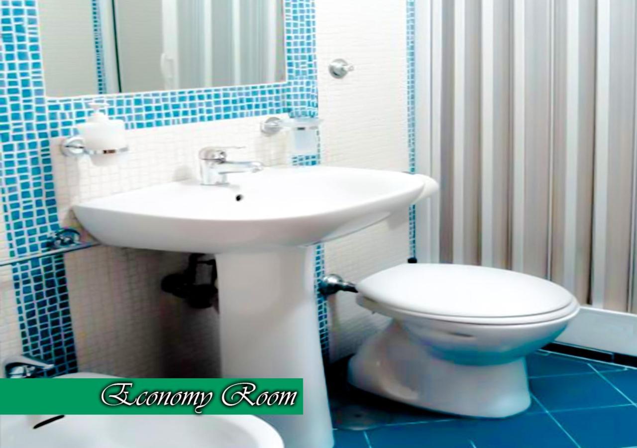 Economy Double Room with Private External Bathroom,1602339573:JPEG