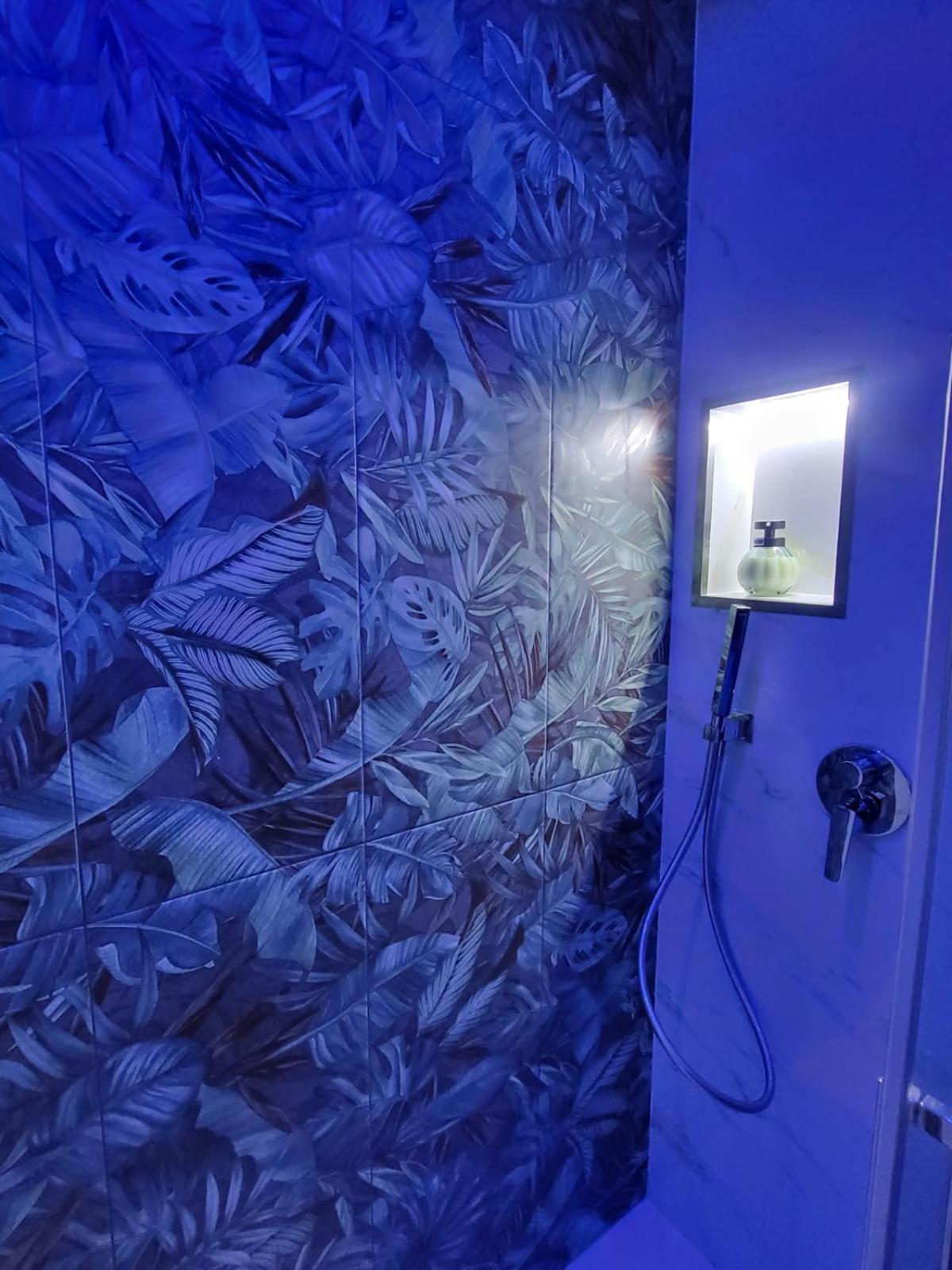 Deluxe Studio