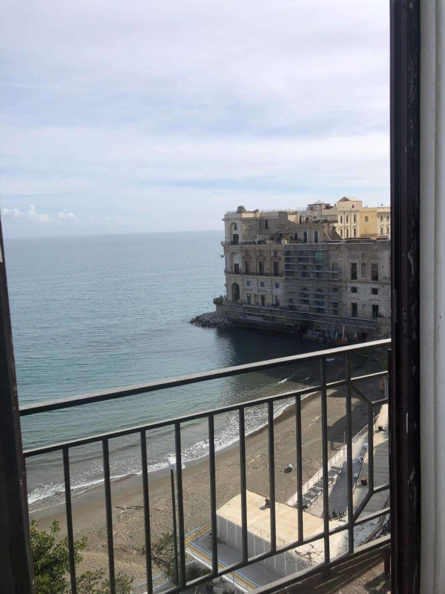 Double Room external bathroom Sea View