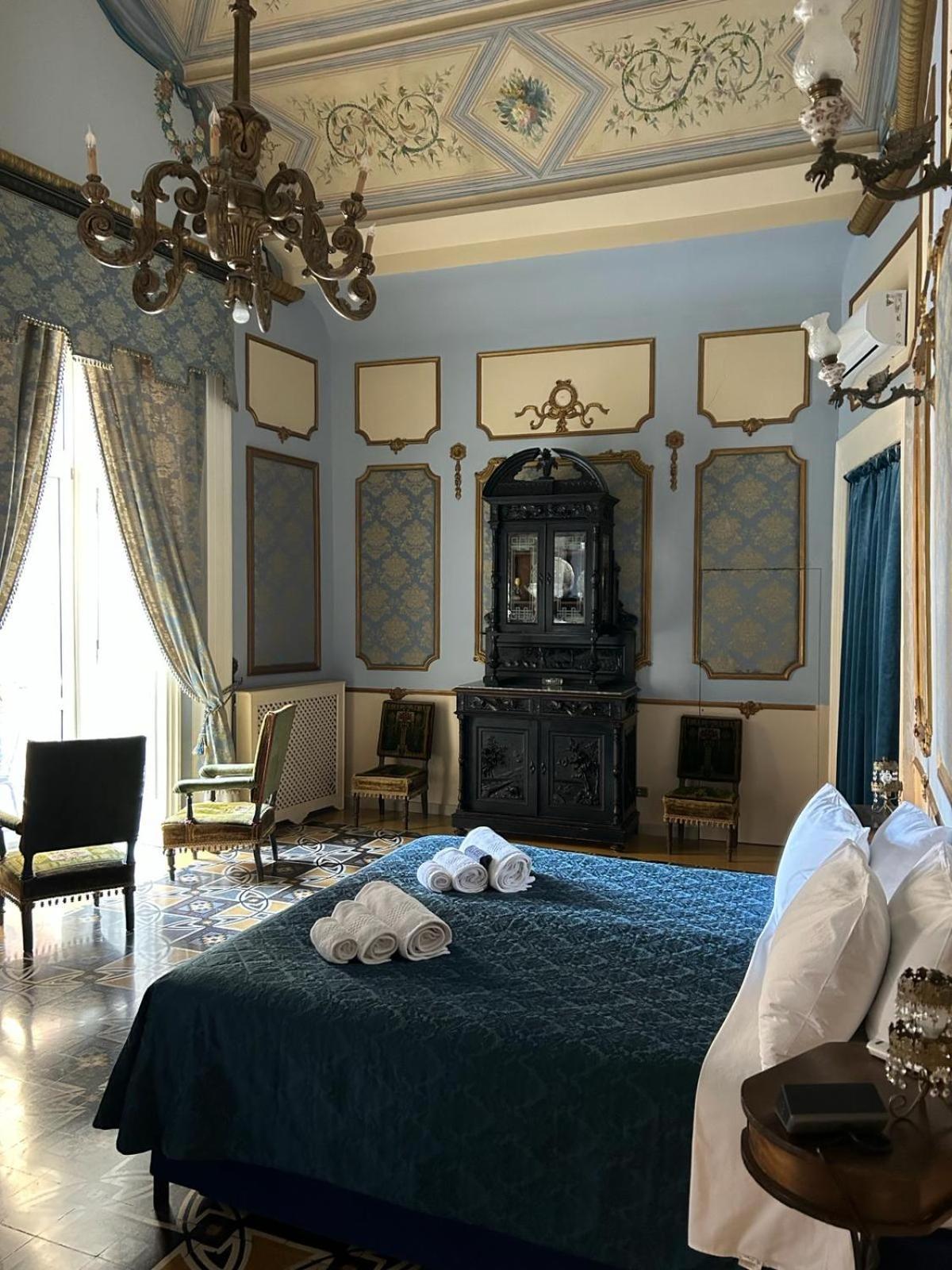 Deluxe Double Room,1742744716:JPEG