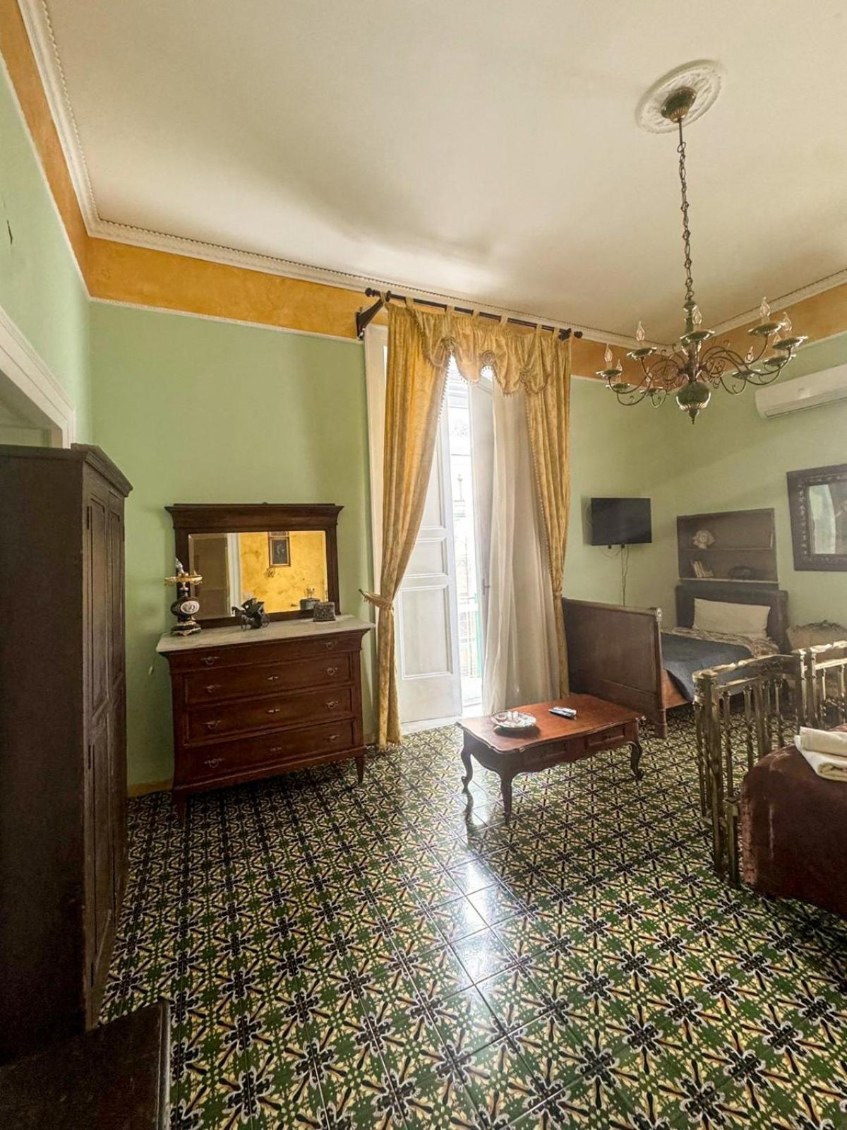 Deluxe Double or Twin Room City View