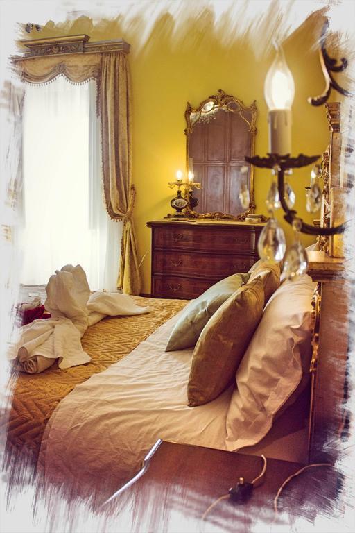 Deluxe Double Room Bath
