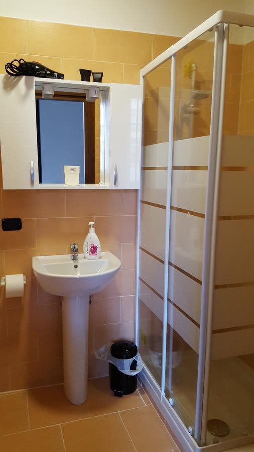 Triple Room Private Bathroom