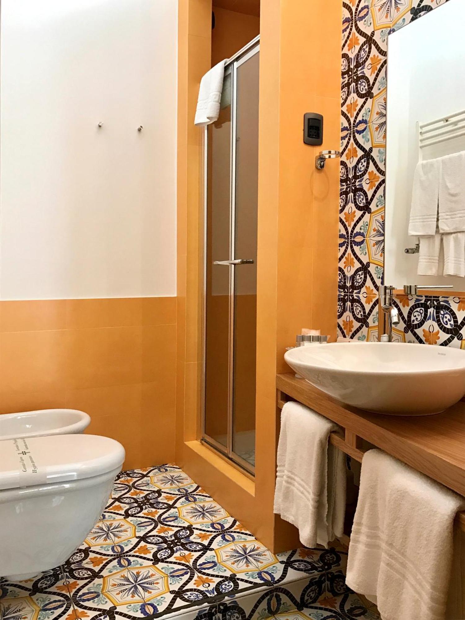 Deluxe Double Room with Sea View,687469776:JPEG