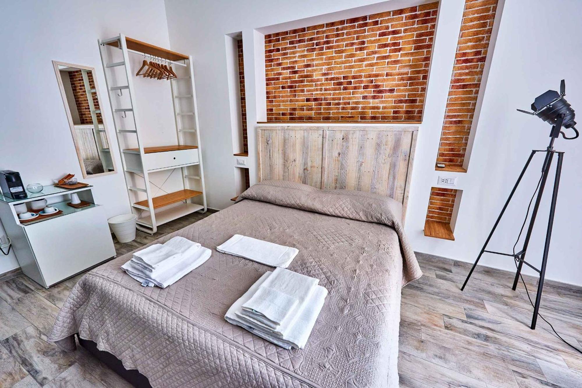 Double Room Private External Bathroom
