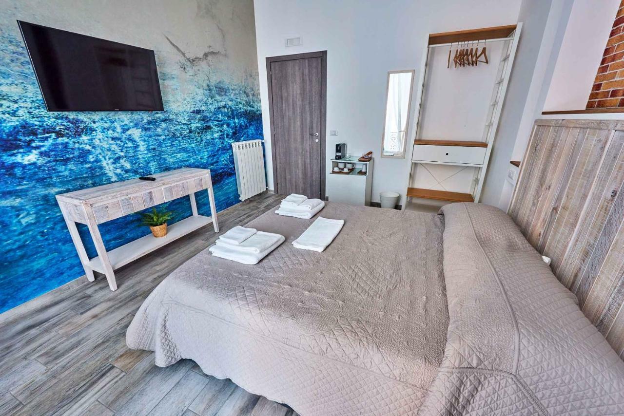 Double Room Private External Bathroom