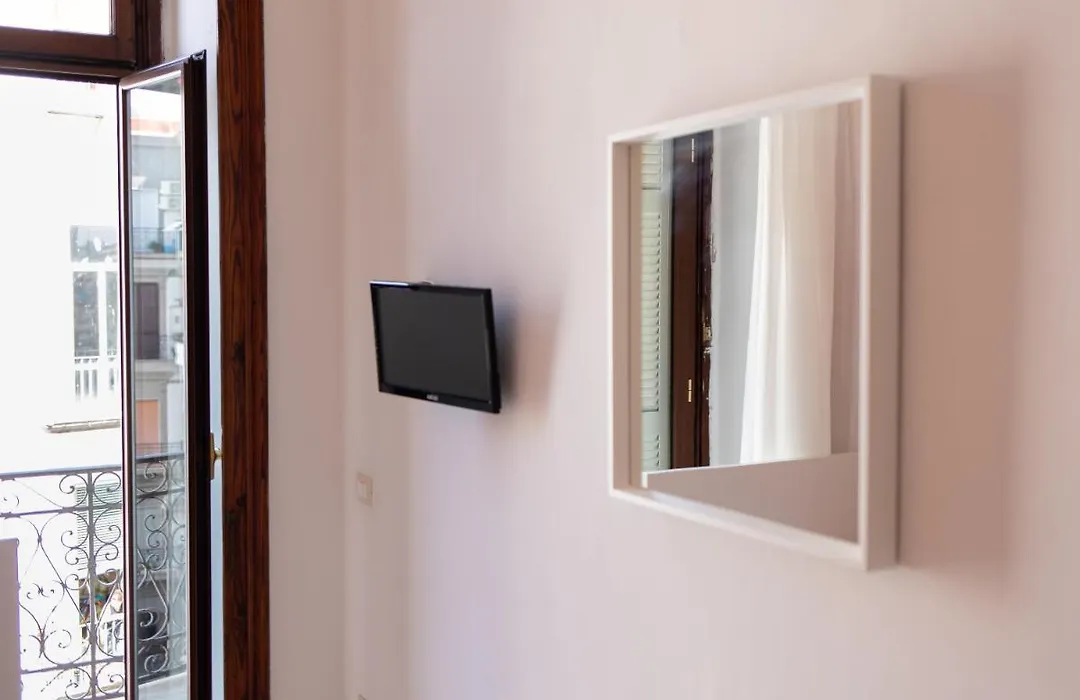 Vico 22 Rooms Napoli-1