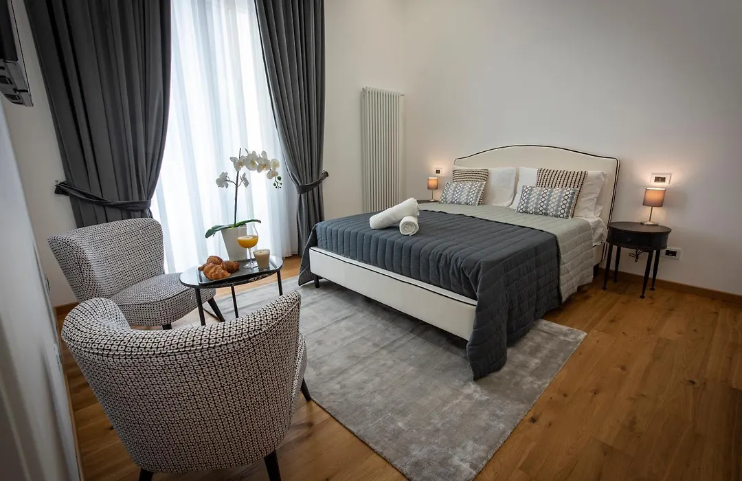 Downtown Napoli b&b - e si nun canto moro-1