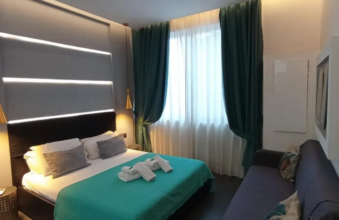 Munì Boutique Flat-1