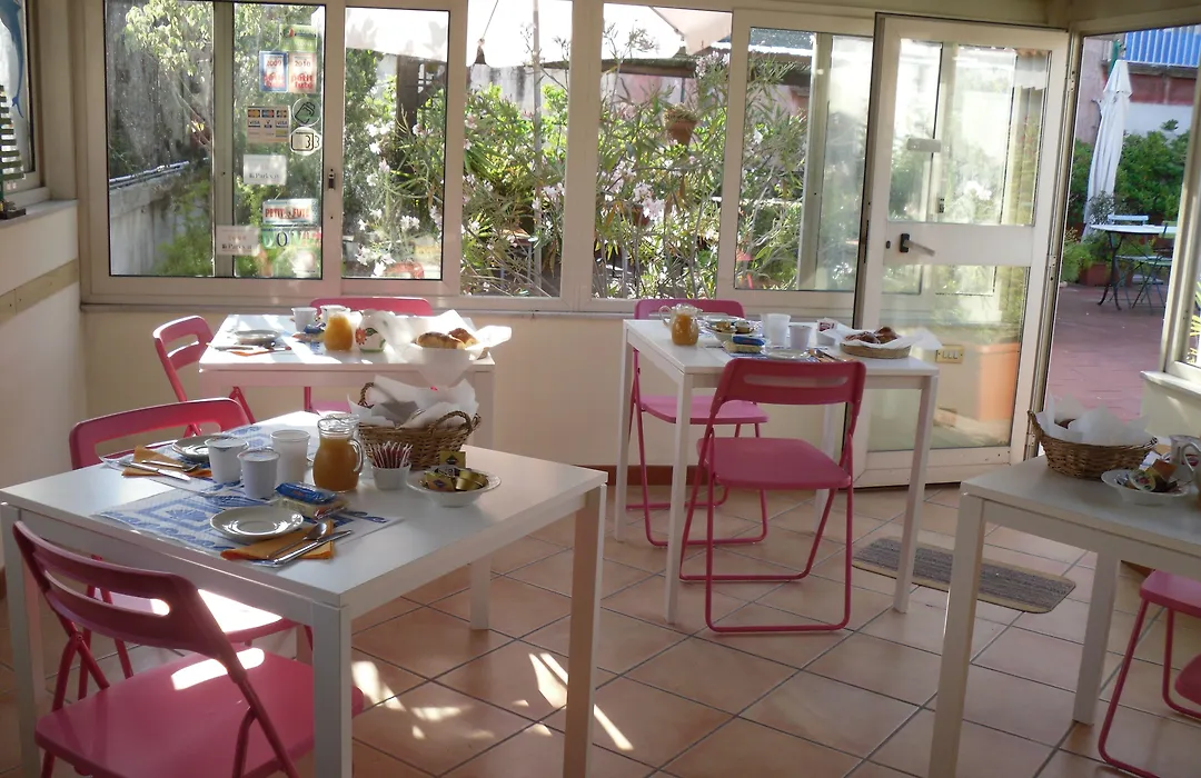 Bed&Breakfast I Vicoletti Di Napoli-1