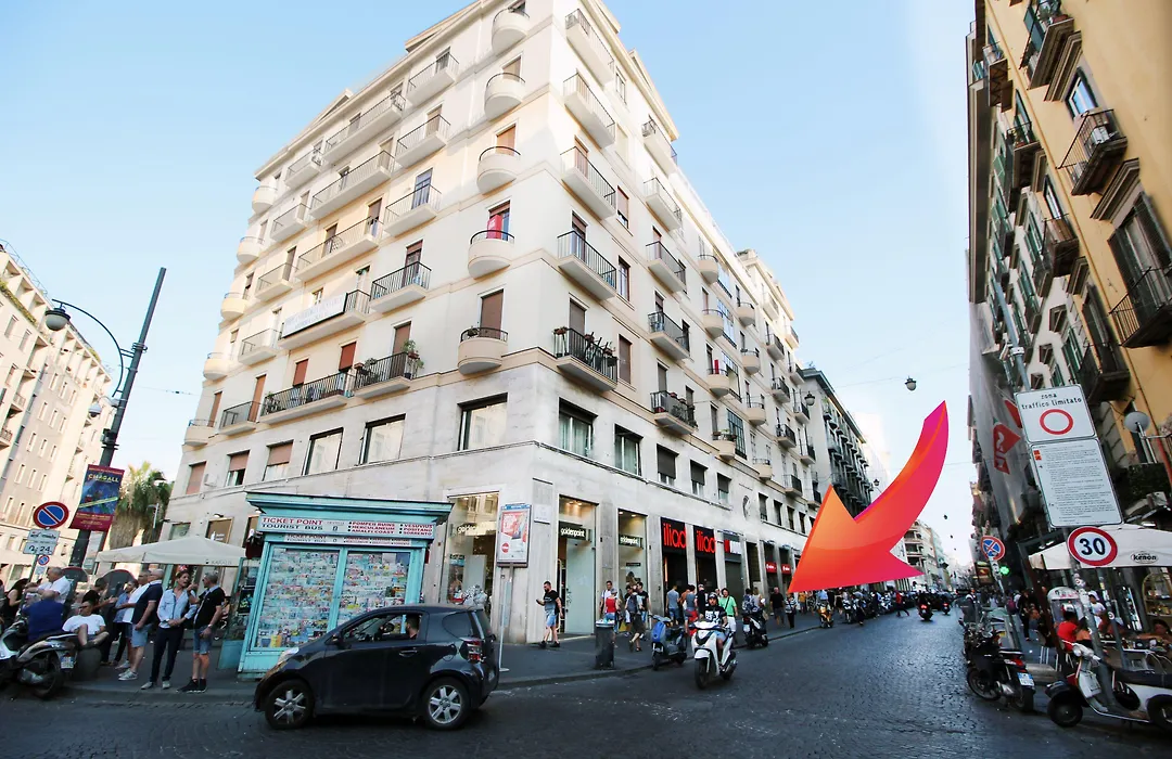 Piazza Carità-1