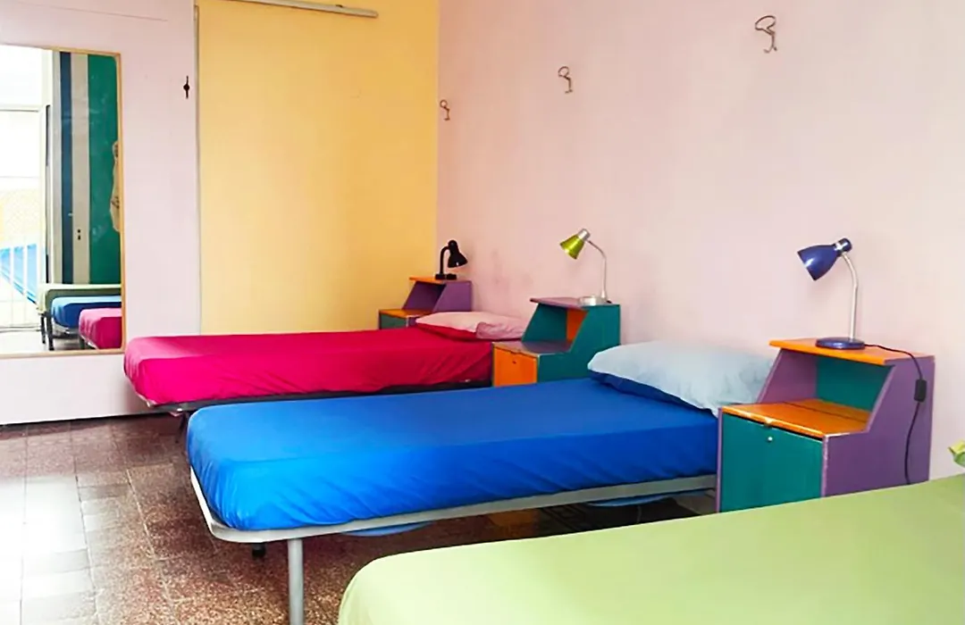 6 Small Rooms-1