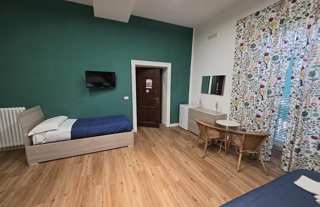 Vanzi Rooms-1