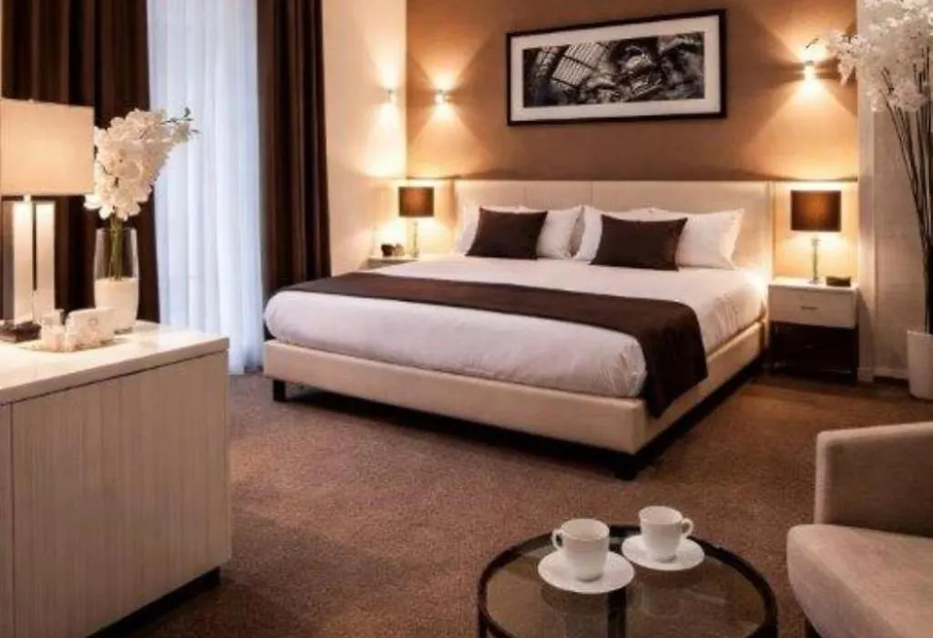 Stelle Hotel The Businest-1
