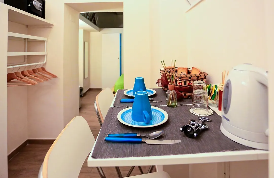 Apartcity Naples B&B-1