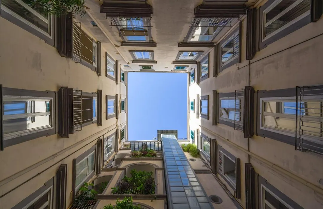Skyhouse Chiaia-1