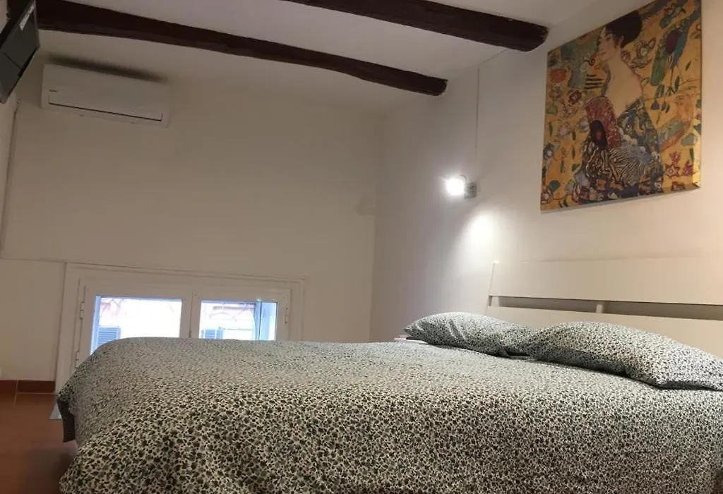 Mida House-1