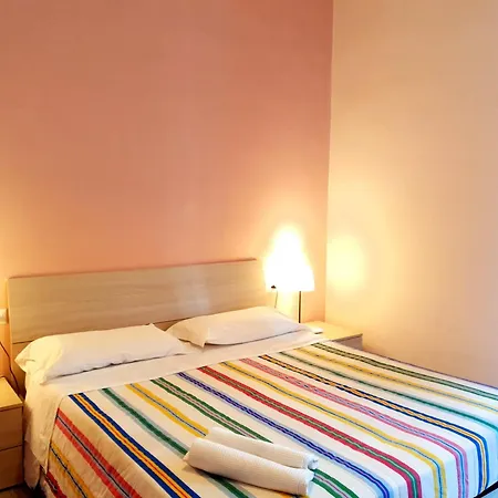 Hostel Mancini Naples-2