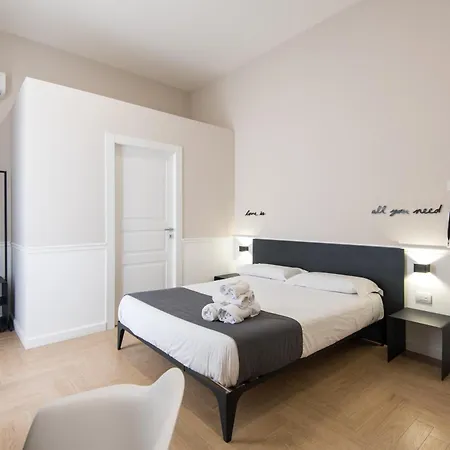 Five Boutique Rooms-2