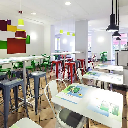 Ibis Styles Napoli Garibaldi-3