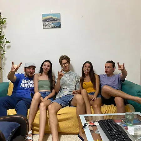 6 Small Rooms-2