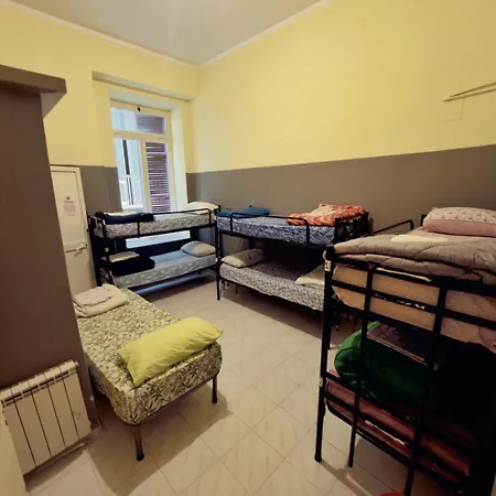 Naples Pizza Hostel-3