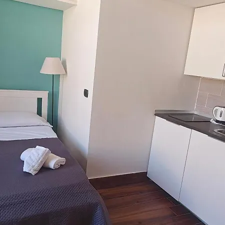 Appartamenti Mergellina-3