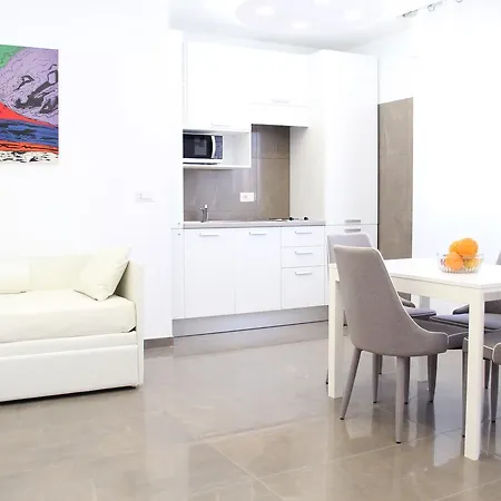 Mondo Suites Apartments-2