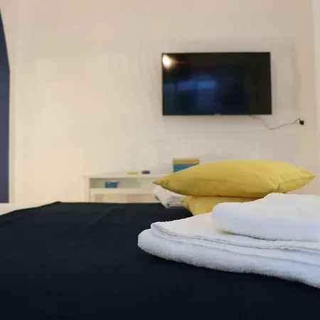 Lemon Suite-2